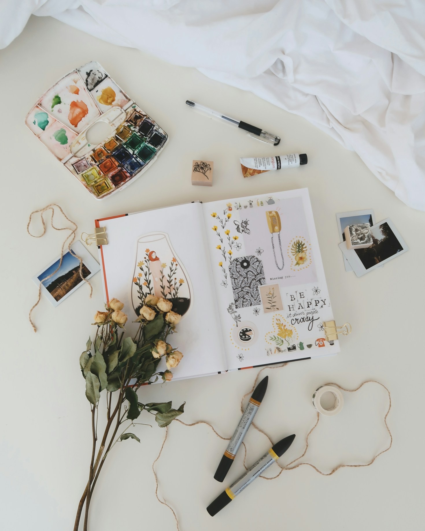 Why Junk Journaling Boosts Your Mental Clarity