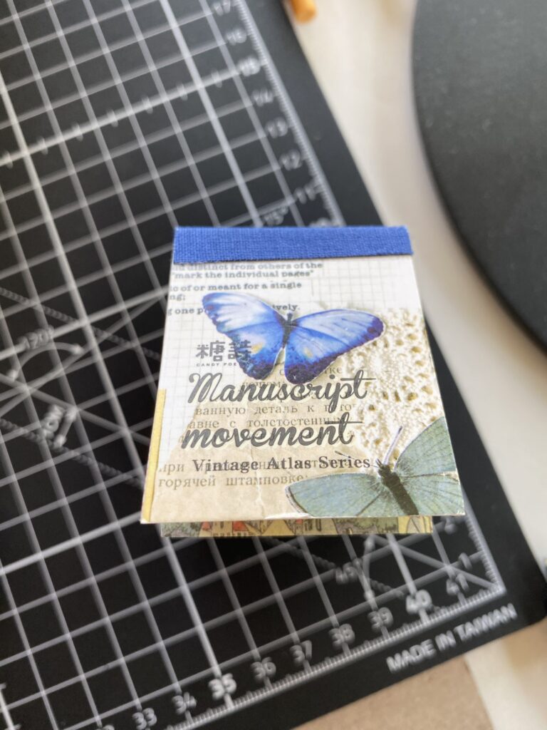 Little book of papers to use inside a junk journal